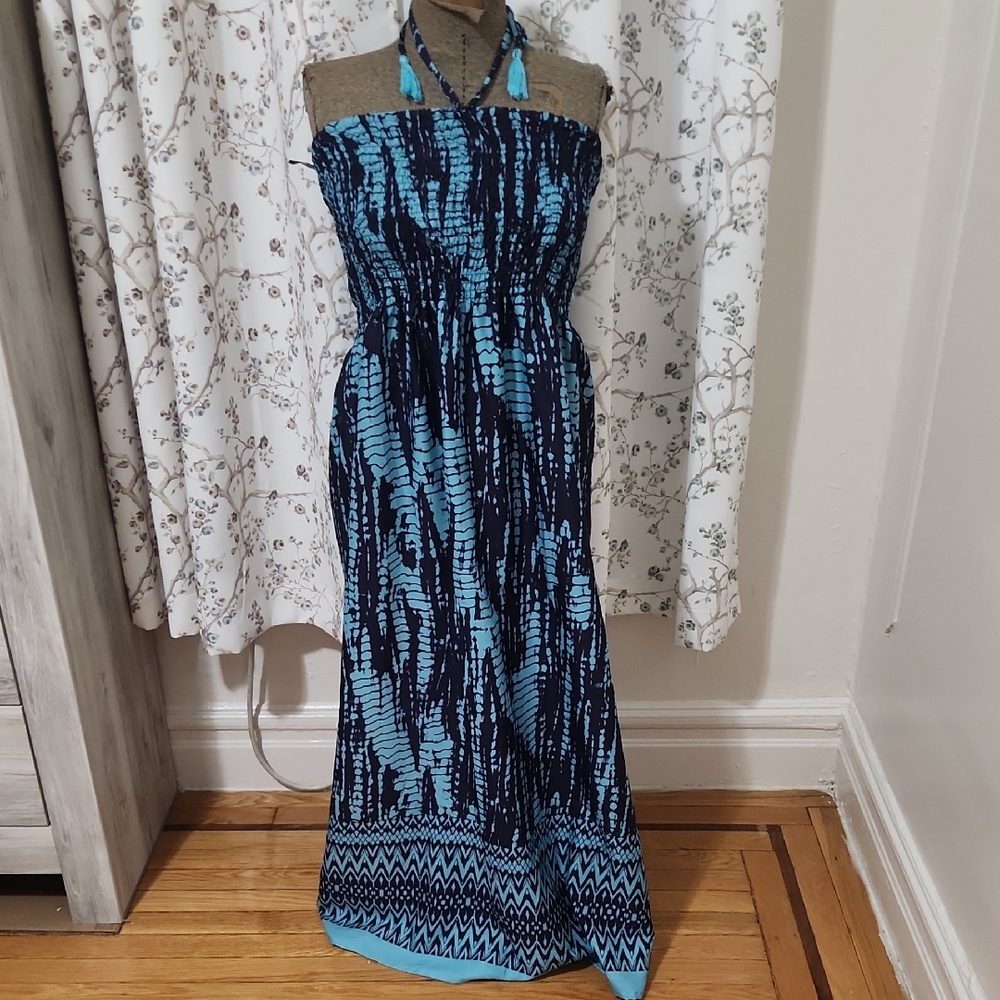 Elegant Blue Patterned Strapless Dress